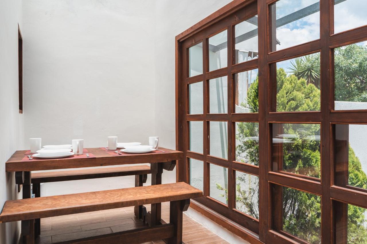Yox Hotel Boutique San Cristóbal de Las Casas 외부 사진 A shoji screen