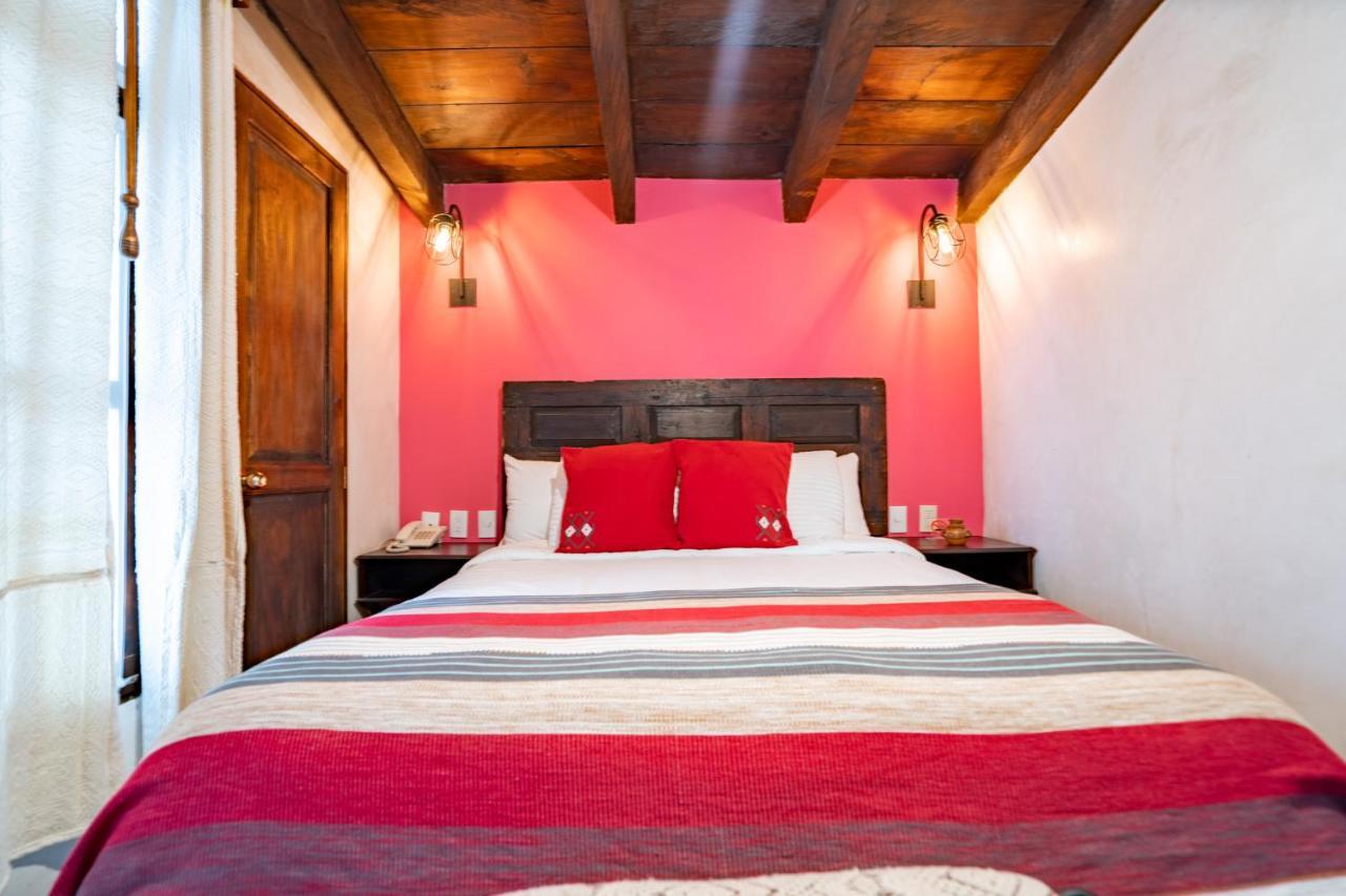 Yox Hotel Boutique San Cristóbal de Las Casas 외부 사진 A bedroom at the hotel