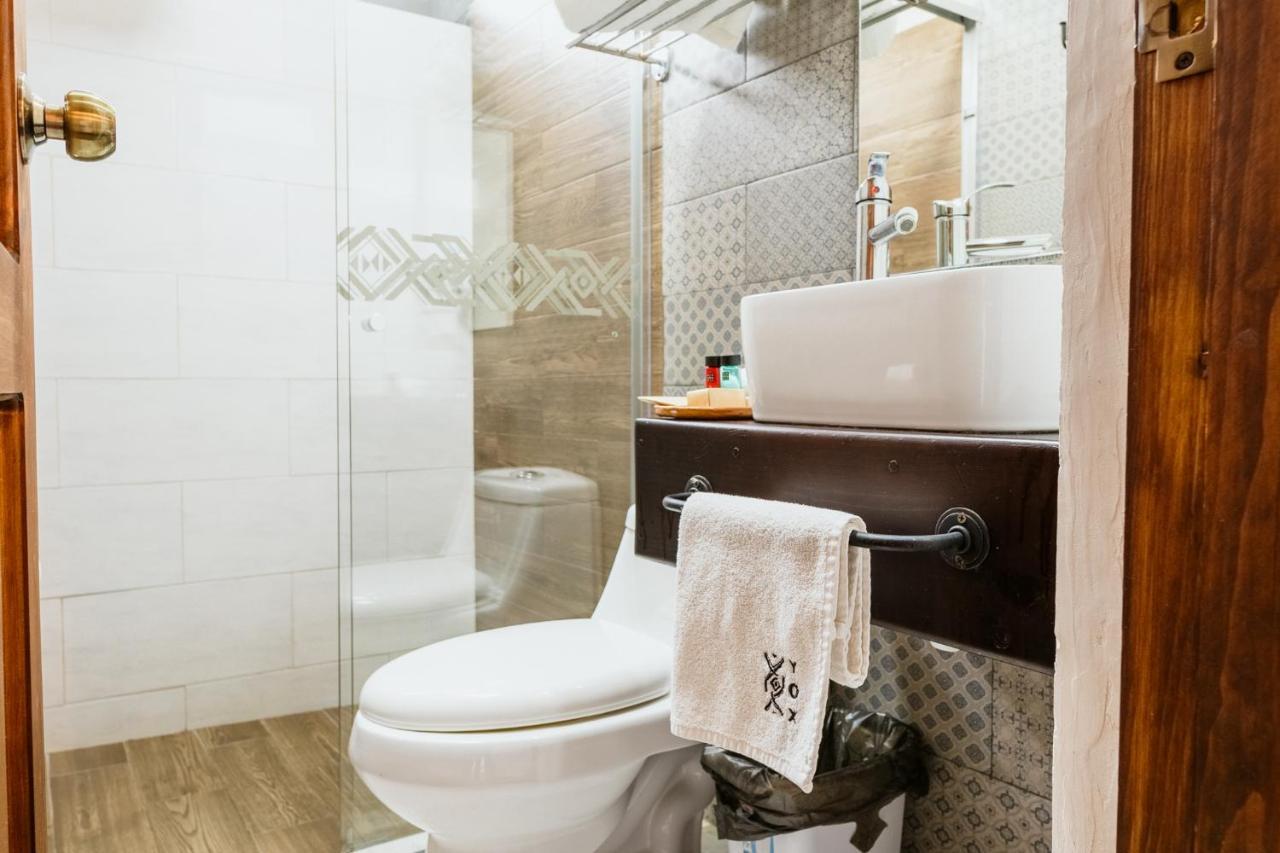 Yox Hotel Boutique San Cristóbal de Las Casas 외부 사진 Bathroom